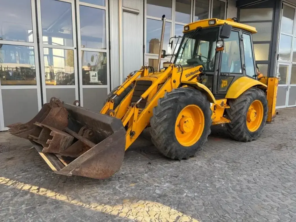 JCB 4 CX 4x4x4 — fotografie 2 z 6