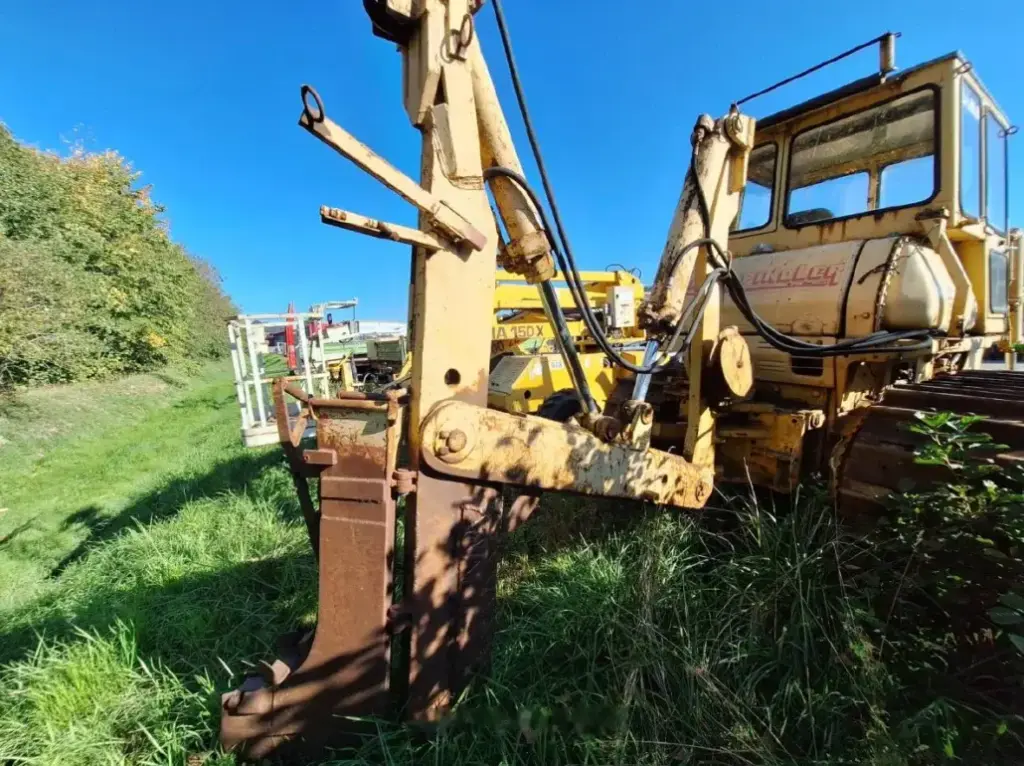 Komatsu D65-A6-LGP Kabelpflug — fotografie 3 z 9