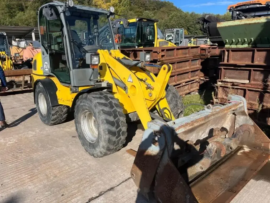Wacker Neuson WL 48 — fotografie 2 z 3
